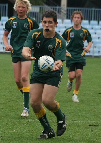 2010 Buckley Shield Grand Final action Hunter SHS v Westfields SHS (Photo's : ourfootymedia)