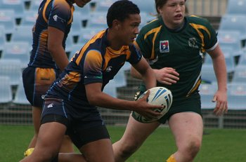 2010 Buckley Shield Grand Final action Hunter SHS v Westfields SHS (Photo's : ourfootymedia)