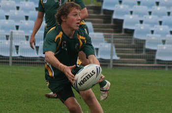 2010 Buckley Shield Grand Final action Hunter SHS v Westfields SHS (Photo's : ourfootymedia)