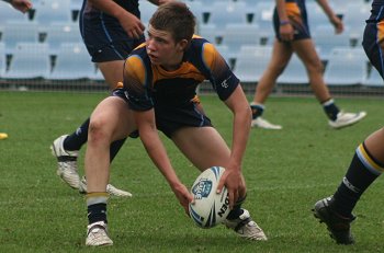 2010 Buckley Shield Grand Final action Hunter SHS v Westfields SHS (Photo's : ourfootymedia)