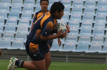 2010 Buckley Shield Grand Final action Hunter SHS v Westfields SHS (Photo's : ourfootymedia)