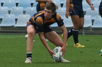 2010 Buckley Shield Grand Final action Hunter SHS v Westfields SHS (Photo's : ourfootymedia)