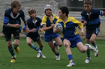NSWPSSA CLASSIC SHIELD Grand Final Action Muswellbrook PS v Sth Wagga PS @ Shark Park (Photo : ourfootymedia)