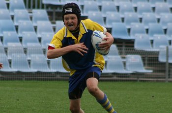 NSWPSSA CLASSIC SHIELD Grand Final Action Muswellbrook PS v Sth Wagga PS @ Shark Park (Photo : ourfootymedia)