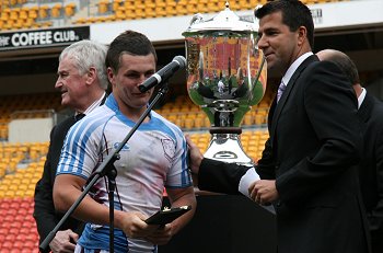 Gerald McCallum shakes the KINGS hand - "thank u very much" (Photo : ourfootymedia)