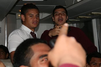 Jacob LOKO & Jason Wehbe - On the Bus with the Hills SHS boyz (Photo : ourfootymedia)