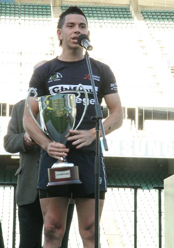 Michael Compton Hold the 1st ARL Schoolboys TROPHY (Photo : ourfootymedia)