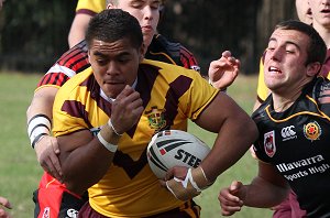 ARL Schoolboys Cup - Holy Cross Catholic College v Illawarra SHS action @St Marys Stadium (Photo : JOHN / OurFootyMedia)