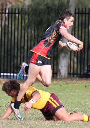 ARL Schoolboys Cup - Holy Cross Catholic College v Illawarra SHS action @St Marys Stadium (Photo : JOHN / OurFootyMedia)