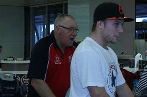 AIS arrive home (Photo : OurFootyMedia)