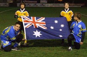 Local Aussie support for the AIS boyz 