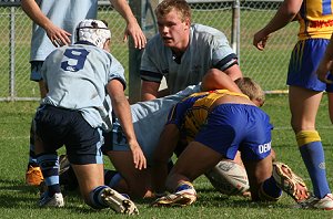 Luke & Zac help out in D - Parramatta Eels Harold Matthews Cup Vs NSW CCC U 15's (Photo : ourfooty media)