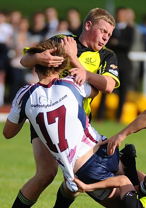 Wade Deacon HS v Mackay SHS (Photo : KT8 Photography.co.uk)