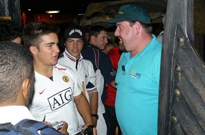 Kenny discusses the Tour with Kelvin