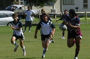 Kelton Dorante straight up the middle (Photo : ourfooty media/MSHS)