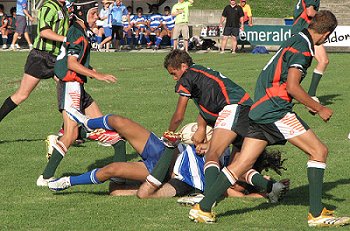 Cav Rd wrap up the Redcliffe attacker  (Photo : ourfooty media/Kirsty Fields Redcliffe SHS)